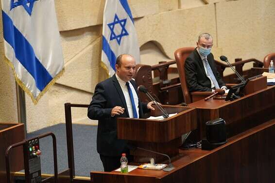 יו"ר הכנסת לוין וח"כ בנט // צילום: דני שם טוב, דוברות הכנסת